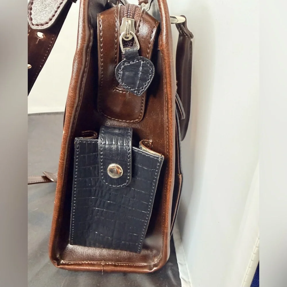 Brighton Black & Brown Leather Organize Case Satchel Heart Hardware - Picture 8 of 16